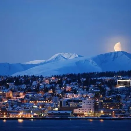 Polar Arctic View - Free Parking! Apartment Tromso Exterior photo